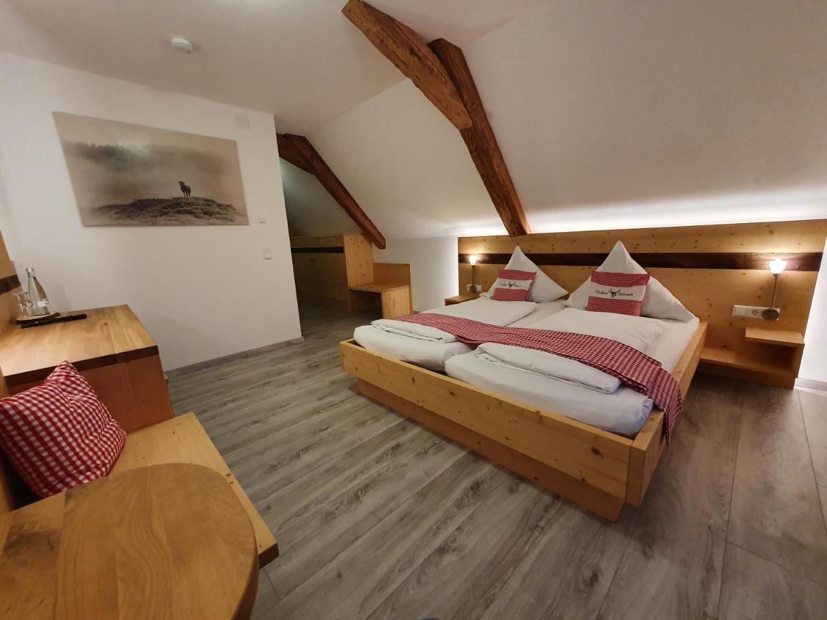 Gasthaus Zum Hirschen Фуртванген Экстерьер фото