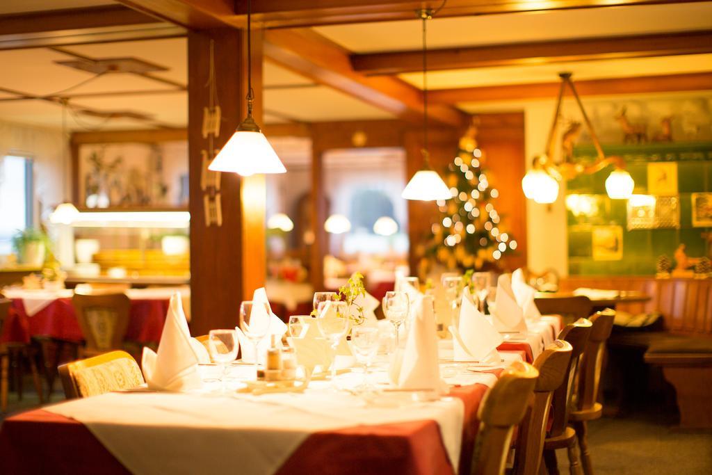 Gasthaus Zum Hirschen Фуртванген Экстерьер фото